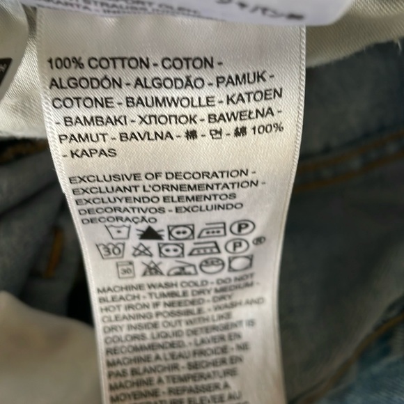 Levi’s 501 Light Wash Denim Shorts Like New Button Closure Distressed Size 32 - Picture 6 of 7